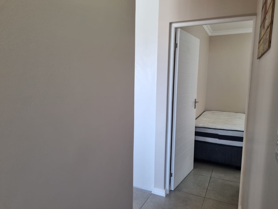 To Let 3 Bedroom Property for Rent in Voorbaai Western Cape
